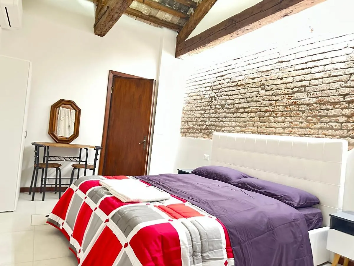 Venice Rainbow Apartments San Zaccaria Italy